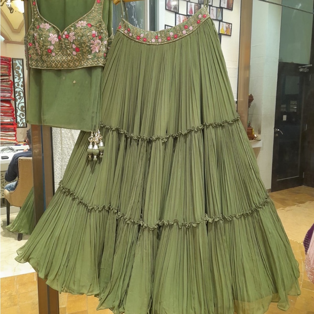 GREEN LEHENGA